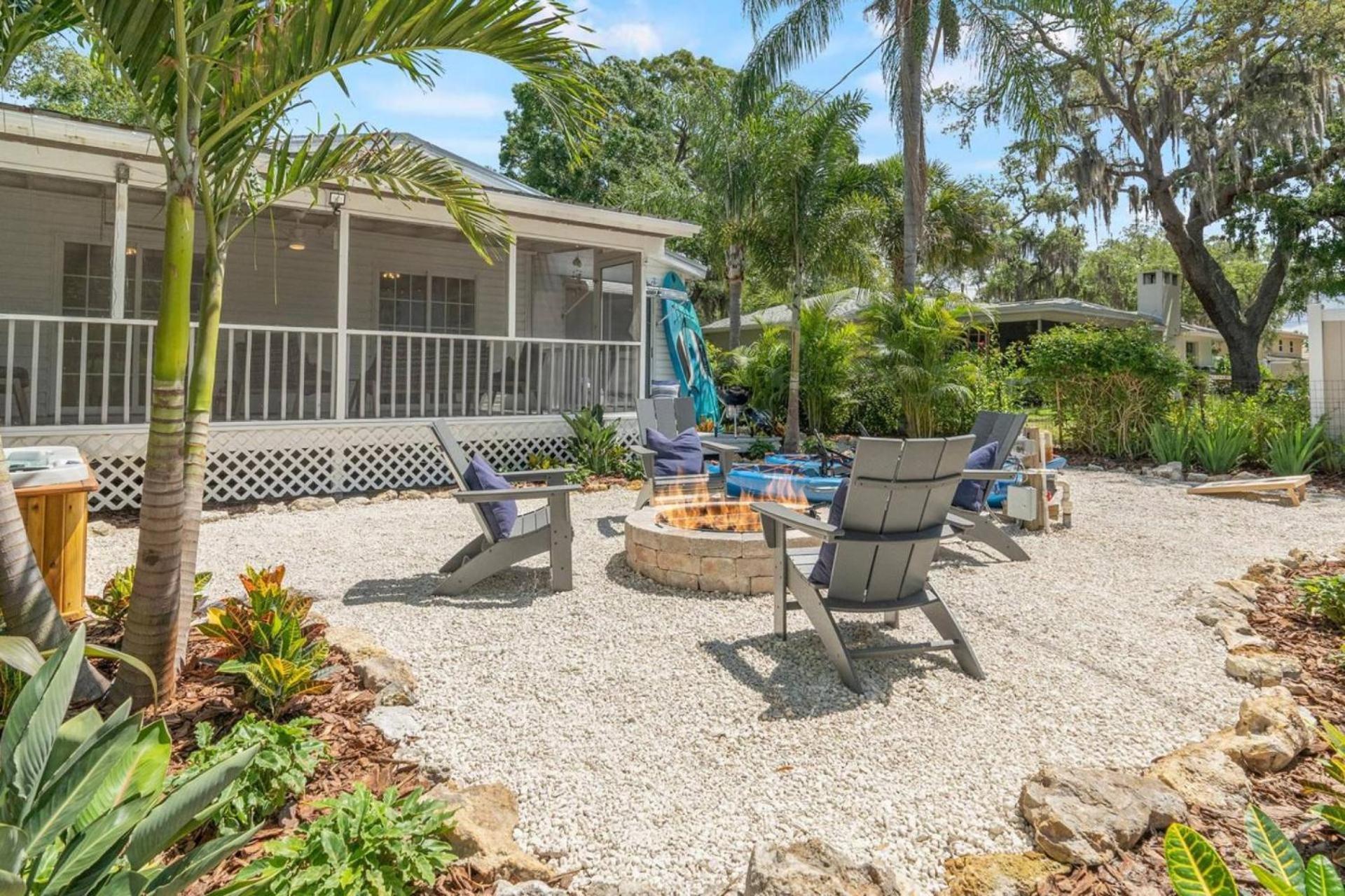 Villa Catch The Breeze On Crystal Beach à Palm Harbor Extérieur photo